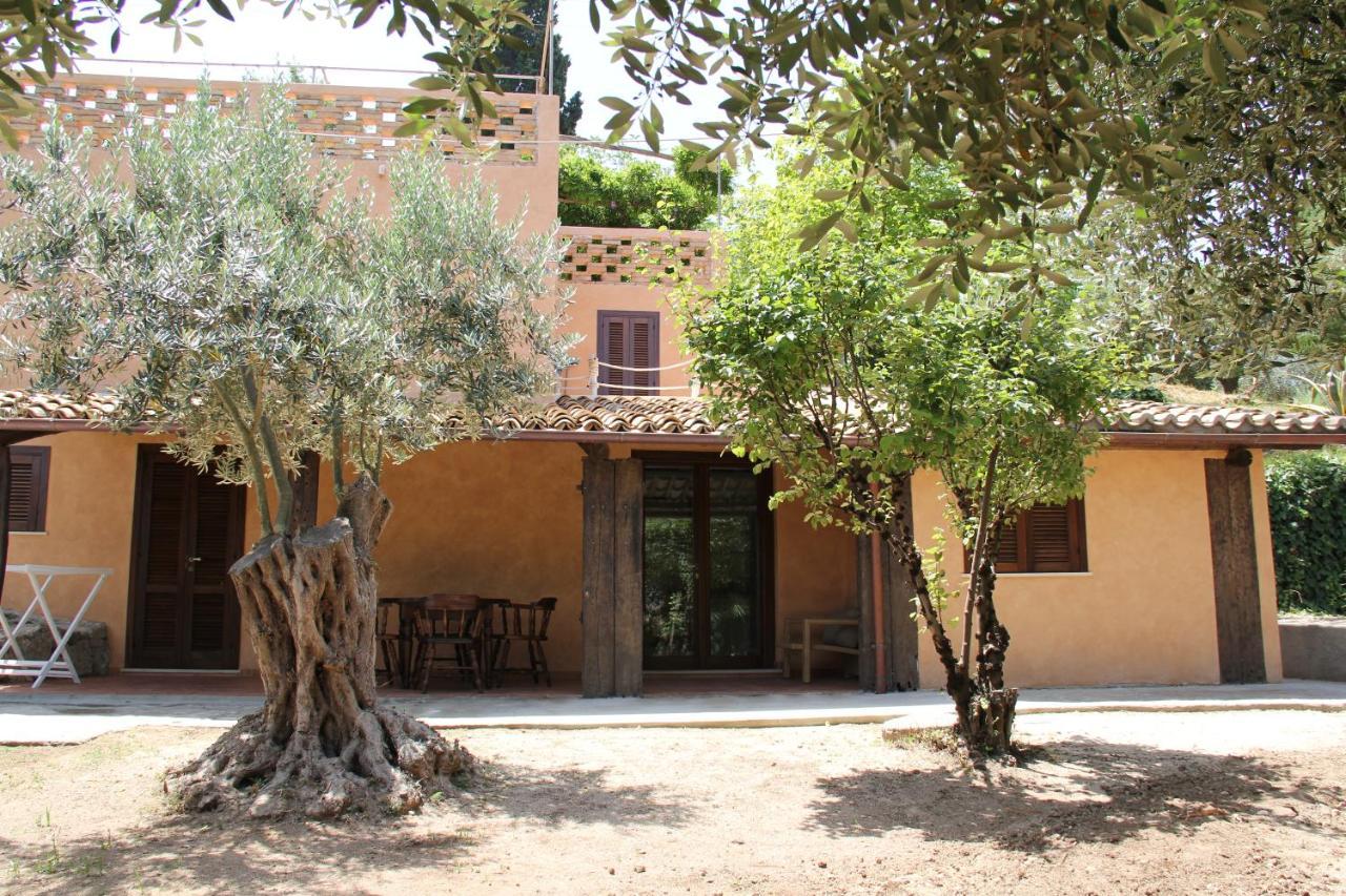 Tenuta Conte Ruggero Santa Domenica  Esterno foto