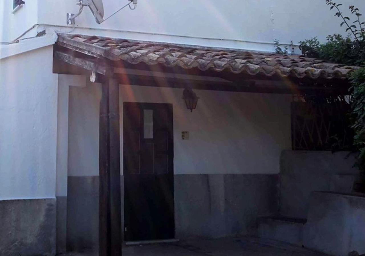 Tenuta Conte Ruggero Santa Domenica  Esterno foto