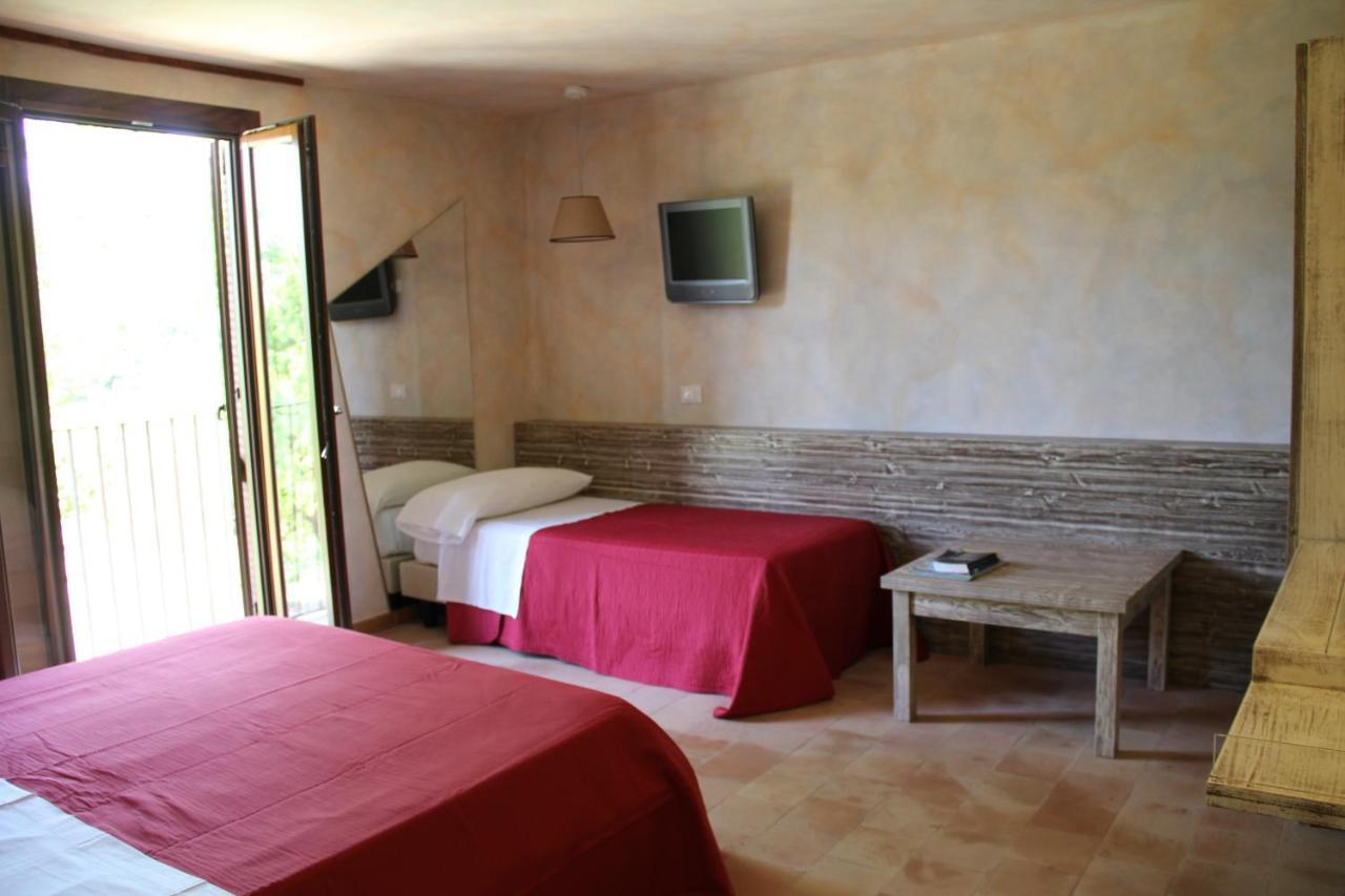 Tenuta Conte Ruggero Santa Domenica  Esterno foto