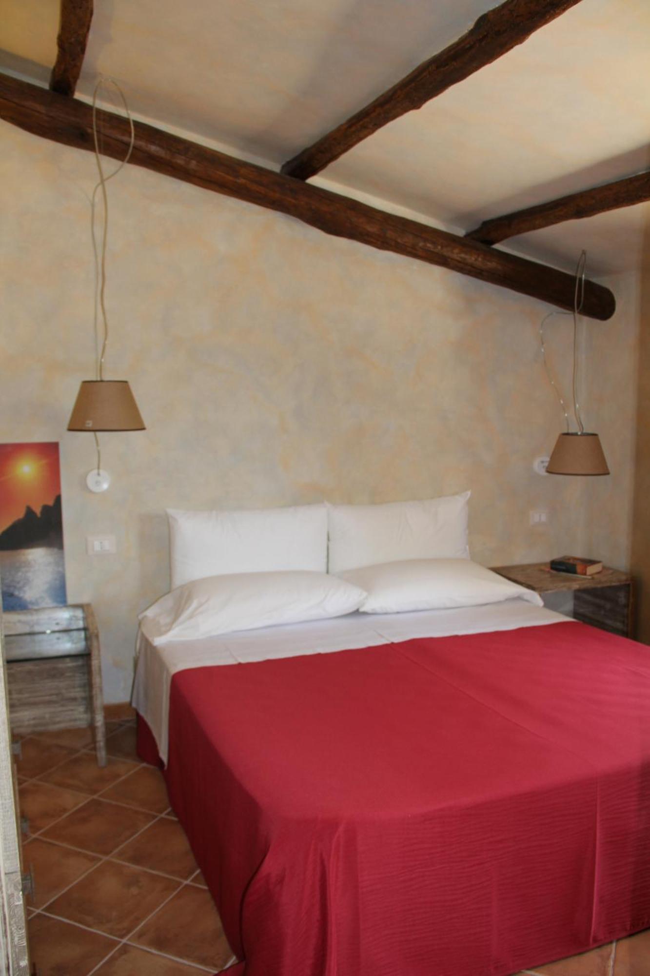 Tenuta Conte Ruggero Santa Domenica  Esterno foto