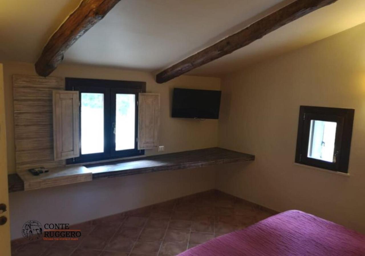Tenuta Conte Ruggero Santa Domenica  Esterno foto