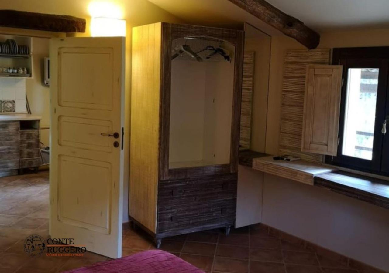 Tenuta Conte Ruggero Santa Domenica  Esterno foto