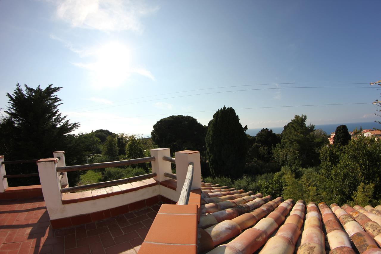 Tenuta Conte Ruggero Santa Domenica  Esterno foto